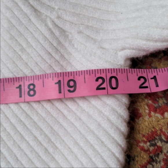 Anthropologie DRa Keiko Oversized Cardigan in cream - Picture 5 of 9